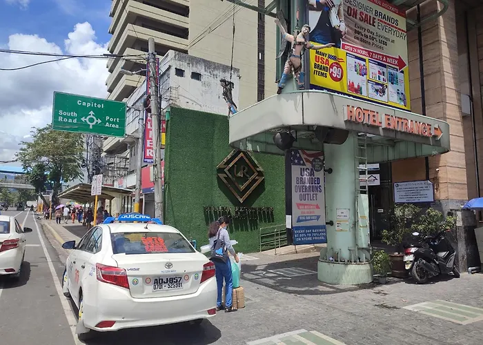Majestic | Loft Panorama Over Fuente, Mango Cebu